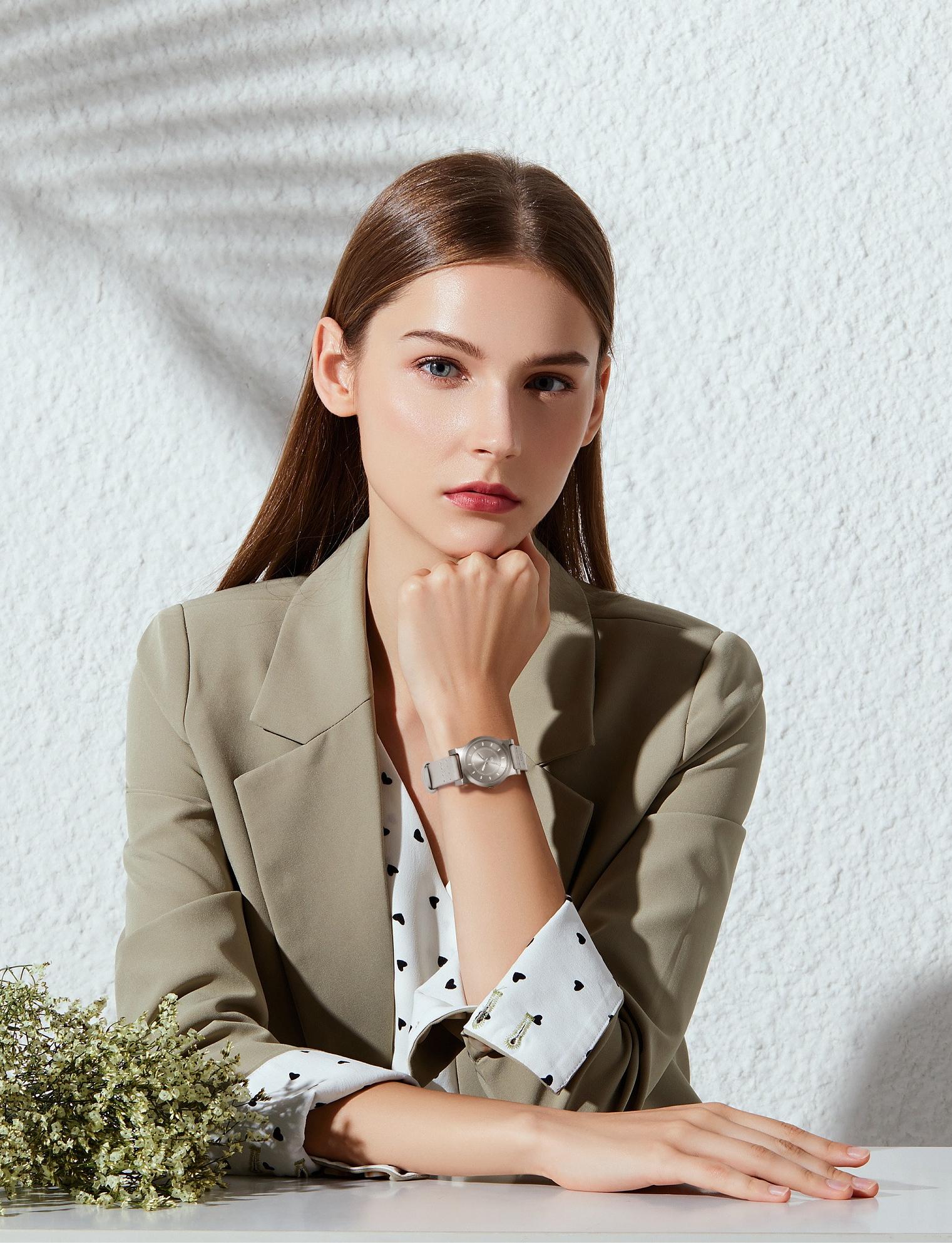TID No.4 Silver leather 28 mm