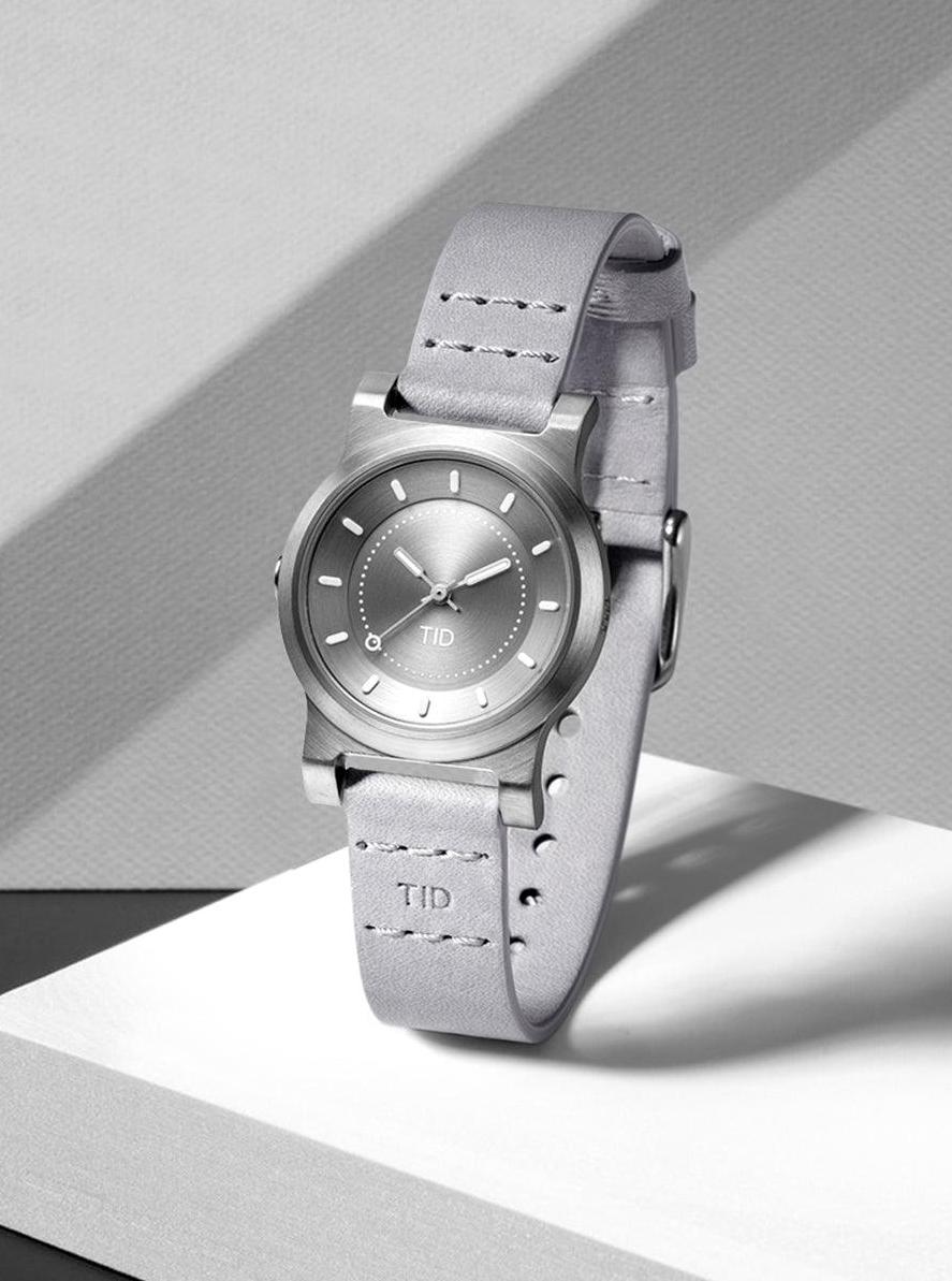 TID No.4 Silver leather 28 mm